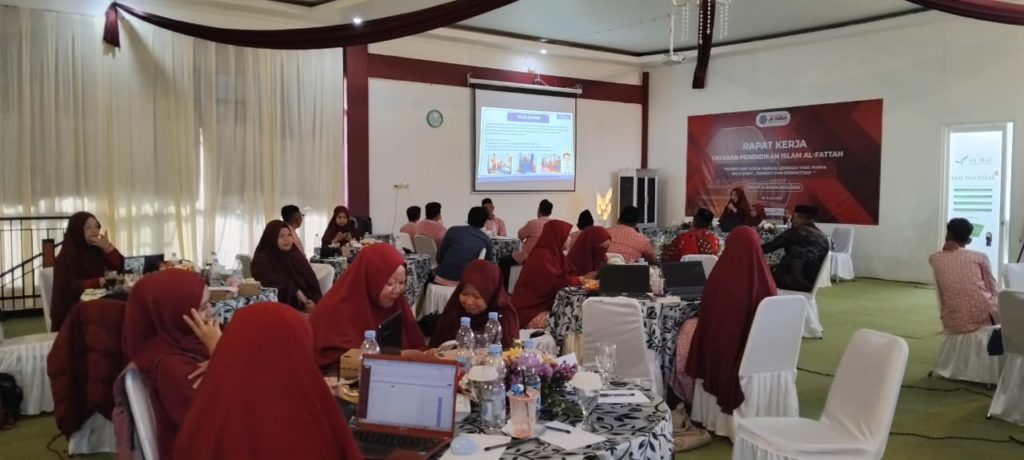 RAPAT KERJA YAYASAN PENDIDIKAN ISLAM AL-FATTAH TAHUN 2025